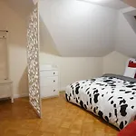 I Zacisze Apartment *