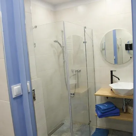 I Zacisze Lejlighed Brenna