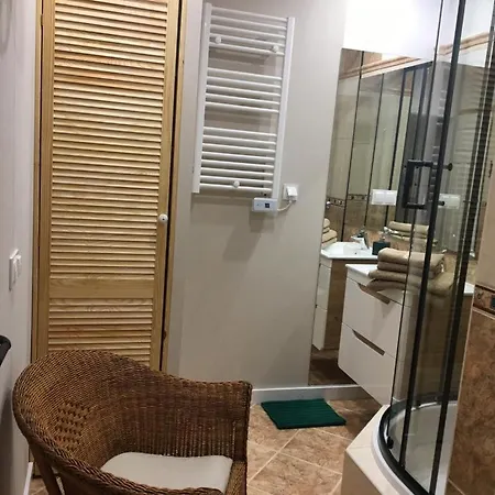 I Zacisze Lejlighed *