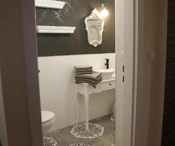 I Zacisze * ברנה